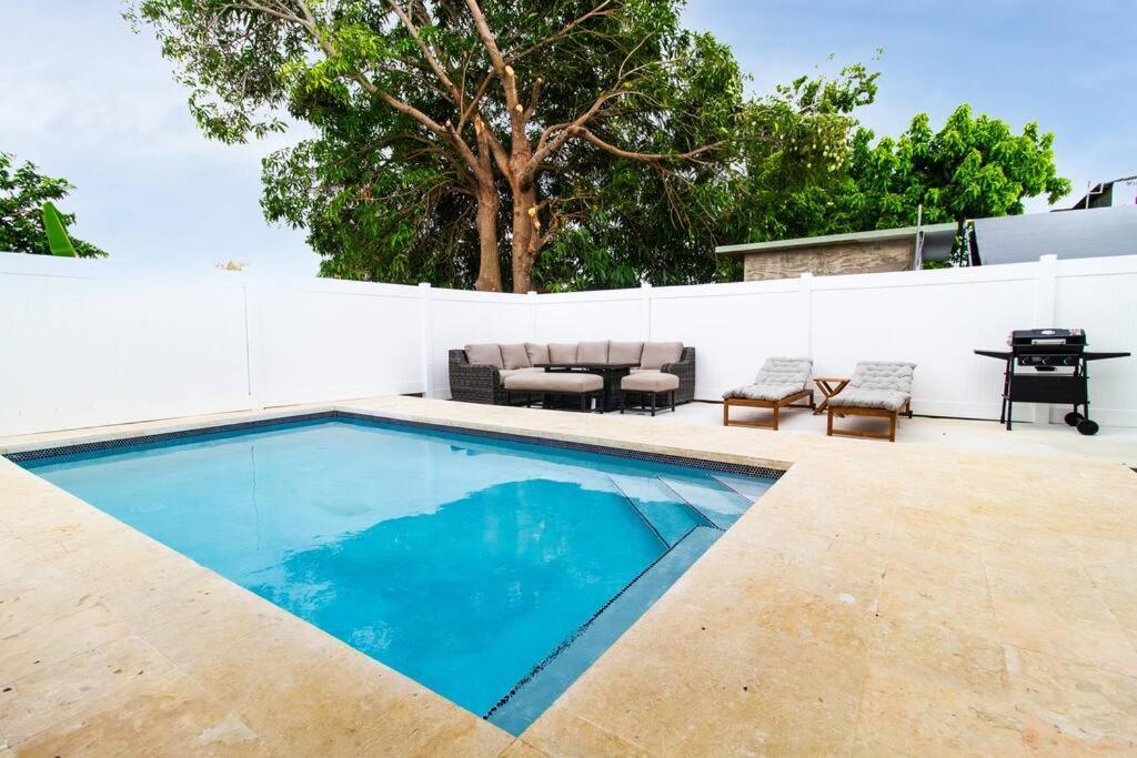 Casa Marilina Aguadilla W/ Pool Villa Exteriör bild